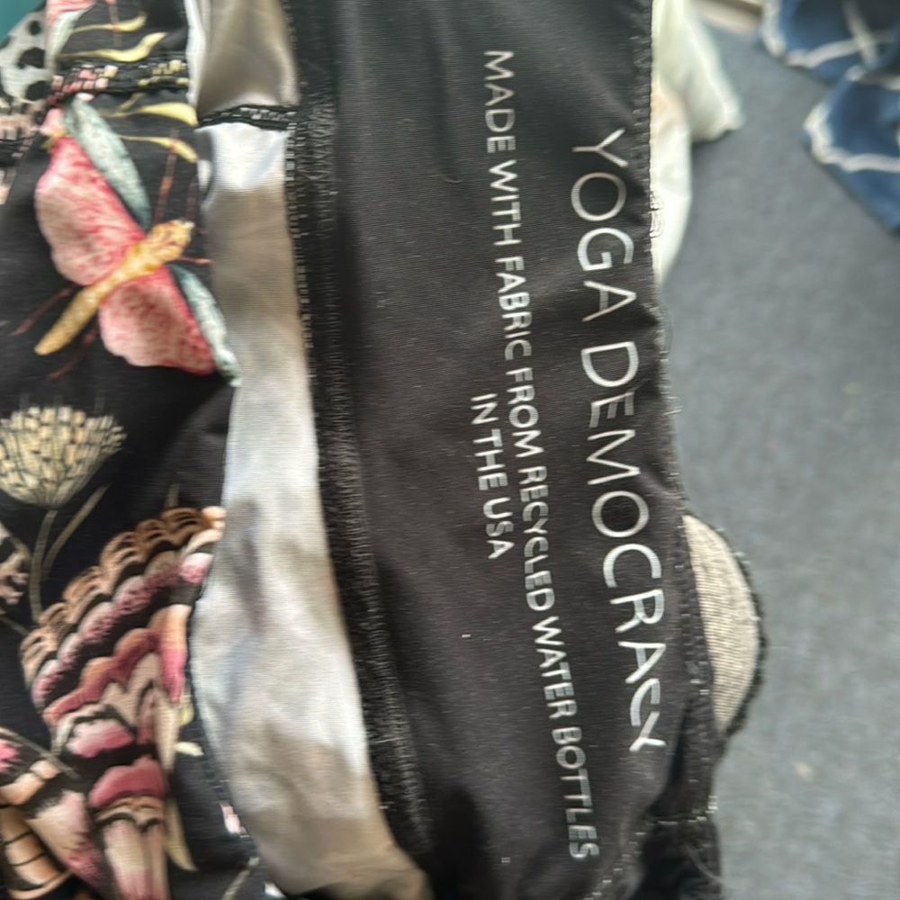 Yoga democracy yoga shorts